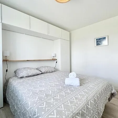 Sublime T2 Refait A Neuf - Vue 180 - Piscine Guidel